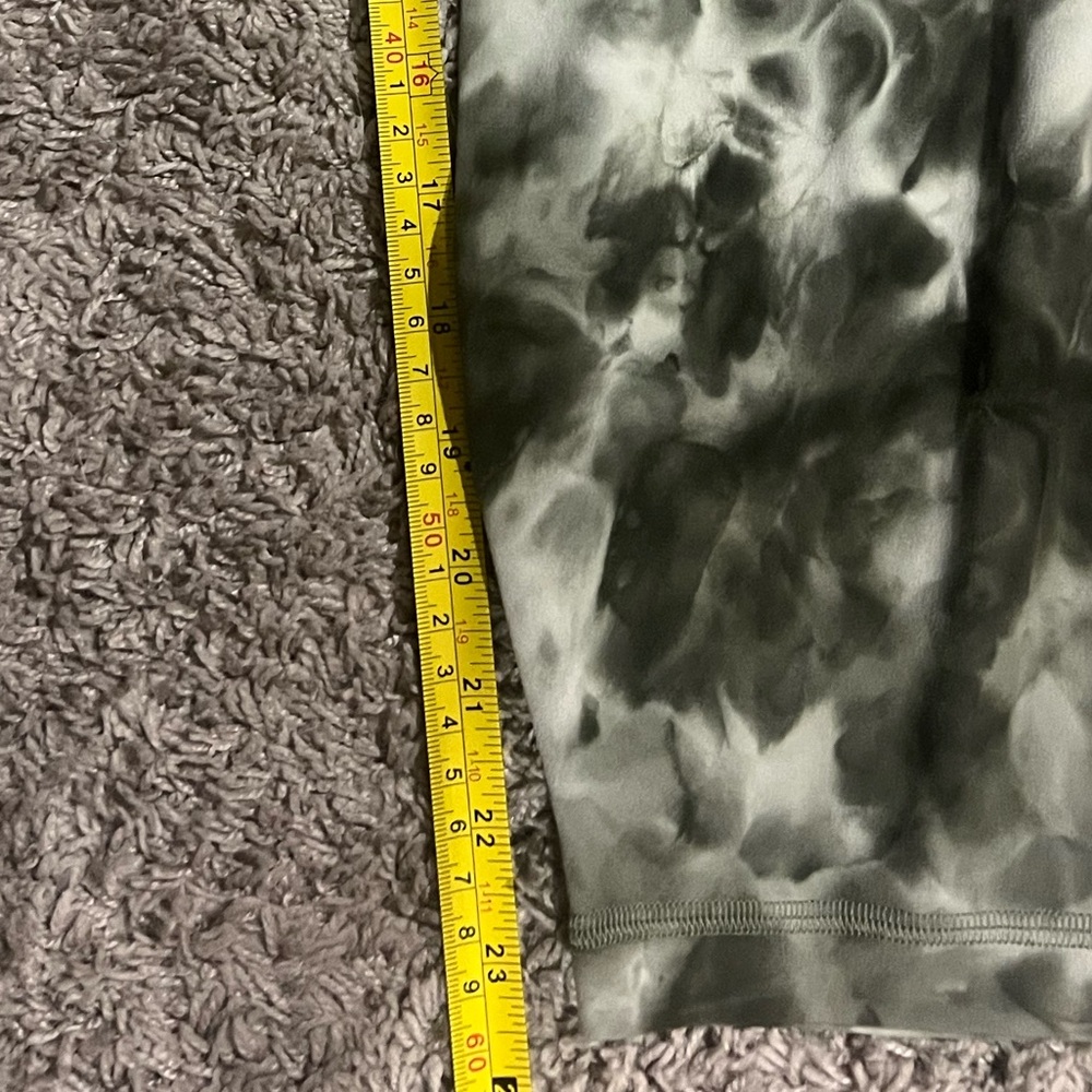 lululemon athletica Green Tie-Dye High-Rise Leggings - Picture 9 of 9